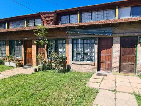 VENTA DUPLEX 3 AMB COCHERA CASTELAR NORTE