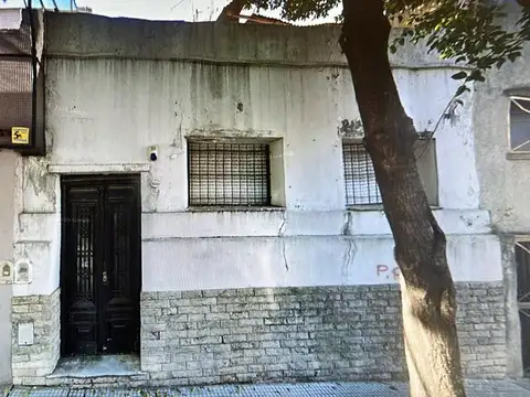 VENTA CASA VALOR LOTE PARQUE PATRICIOS