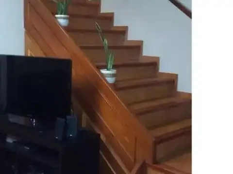 Departamento 5 ambientes con 1 baño