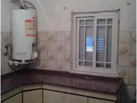 Depto Tipo Casa en Venta 50 años