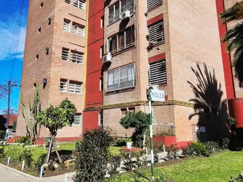 VENTA 2 AMBIENTES CON JARDIN APTO CREDITO LUGANO