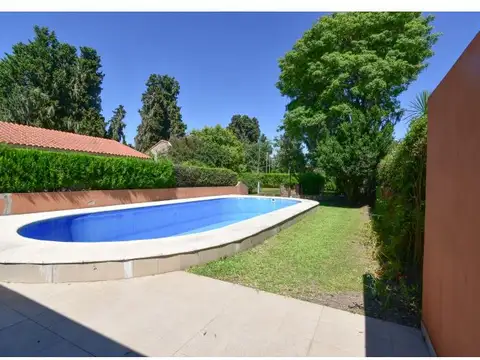Casa céntrica en Funes