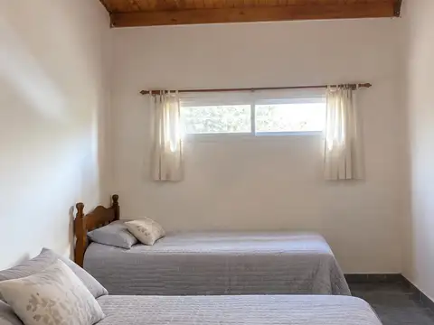 Casa 3 ambientes con 1 baño