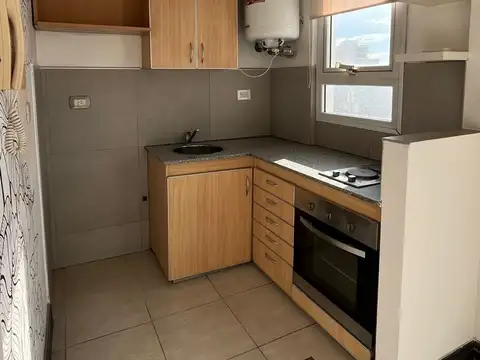 MONOAMBIENTE CON BALCON