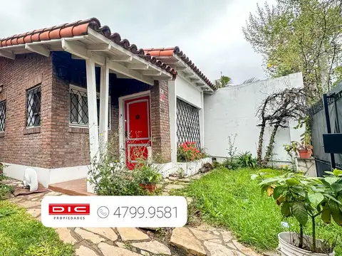 Casa en Venta con 2 cocheras