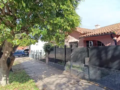 Casa en Venta en Castelar Sur, USD 100.000