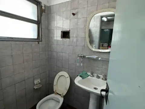 Galpon en Venta 43  mts Fondo