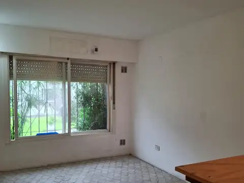 Casa en Alquiler en Temperley, $ 750.000