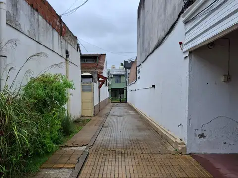 Esmeralda 500, Piso  PB