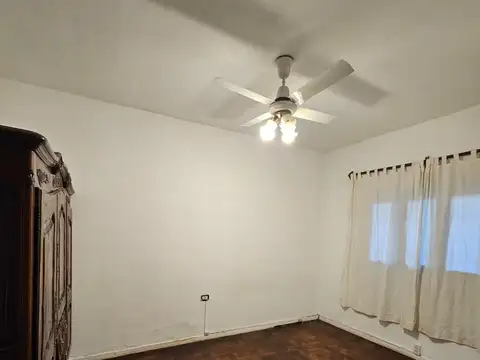 Depto Tipo Casa en Alquiler 50 años