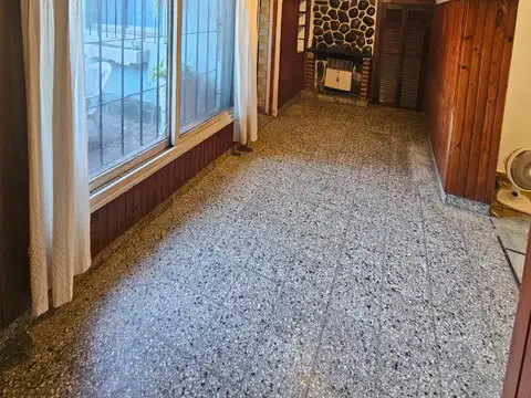Depto Tipo Casa en Alquiler de 3 dormitorios