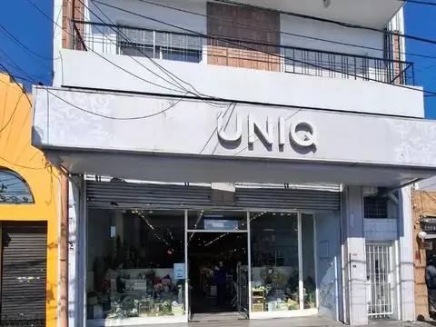 Excelente local comercial en alquiler sobre Av. Mitre