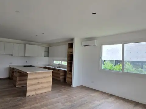 Casa en Venta al Este