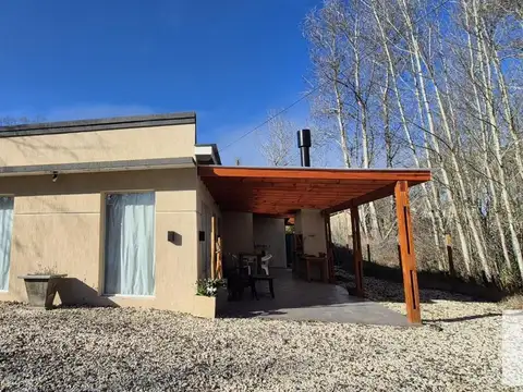 Casa en venta - 3 Dormitorios 1 Baño - Costa del Este