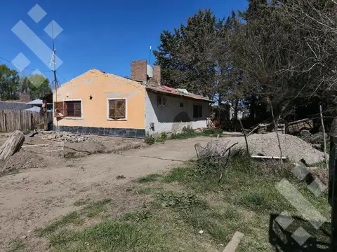 Venta de  3 lotes contiguos, con casa a reciclar, b° don josé, nqn capital