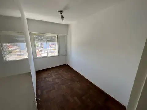 Avda. Presidente Peron 1600, Piso 9