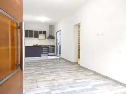 P.H. 3 Amb. Alquiler V. Sarmiento 1º piso 2 Baños Impecable