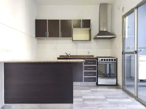 Depto Tipo Casa en Alquiler en Villa Sarmiento, $ 750.000