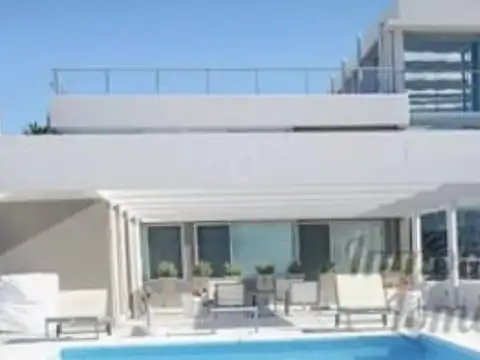 Juan Diaz de Solis y 2 de Febrero