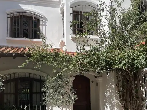Casa en Venta de 5 dormitorios