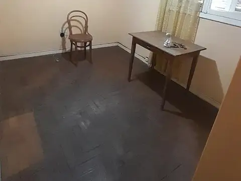 Casa en venta - 3 Dormitorios 3 Baños - 397Mts2 - Temperley