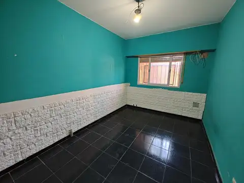 Casa en Alquiler con 1 cochera