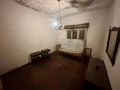 Casa 2 ambientes con 1 baño