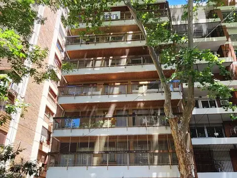 Departamento 4 ambientes con 3 baños