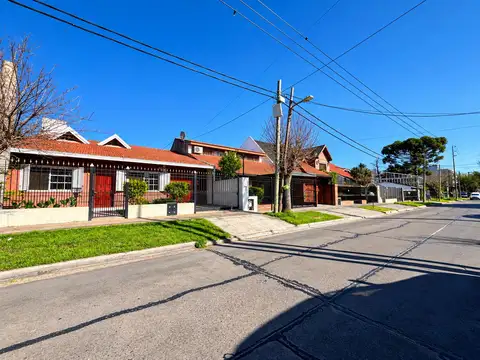 Casa en Venta en Luis Guillon, USD 133.000