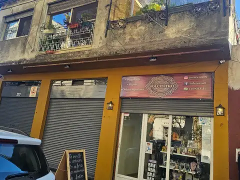 VENTA   PH 3 AMB. CON TERRAZA. SIN EXPENSAS, APTO CREDITO. CASEROS CENTRO