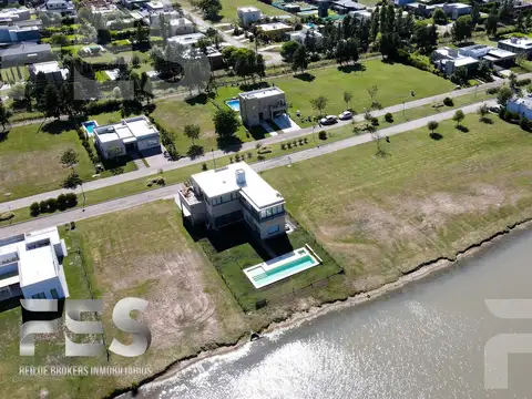 Venta Lote terreno a Laguna en Barrio San Lucas Cdor Canning San Vicente