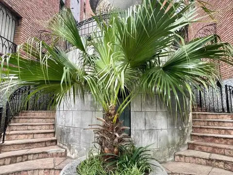 Presidente Perón 400, Piso 1