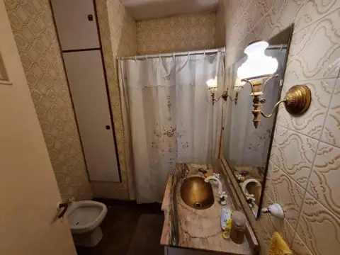 CHALET EN HURLINGHAM EXCELENTE UBICACION