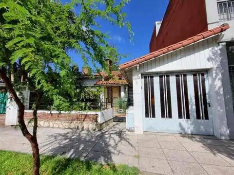 CHALET EN HURLINGHAM EXCELENTE UBICACION