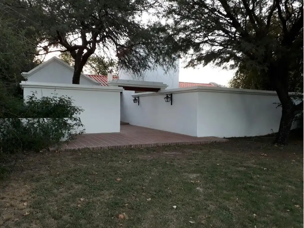 Casa - 250  m² | 3 dormitorios | 22 años | 2 baños