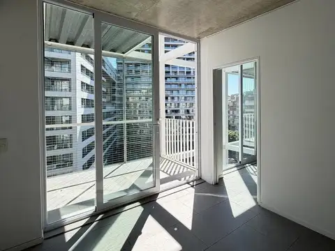 VENTA 2 AMB CON PATIO Y BALCON COGHLAN LUMINOSO ENTREGA INMEDIATA