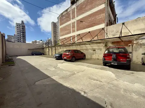 8 1200, Piso pb