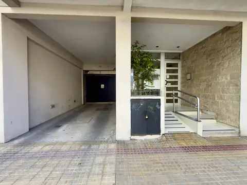 8 1200, Piso pb