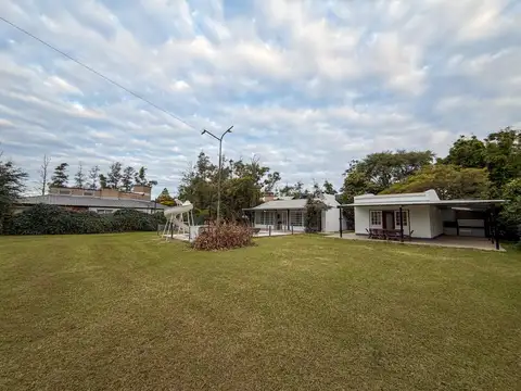 Dos propiedades en un terreno de 1380 m² en Susana