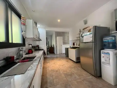 Casa 7 ambientes con 4 baños