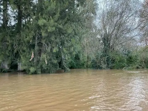VENTA LOTE FRENTE AL AGUA EN MASCHWITZ ESCOBAR