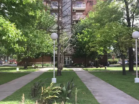 DEPRATAMENTO EN VENTA BARRIO CERRADO TORRES DEL GOLF /4 AMBIENTES  // TORRE B2