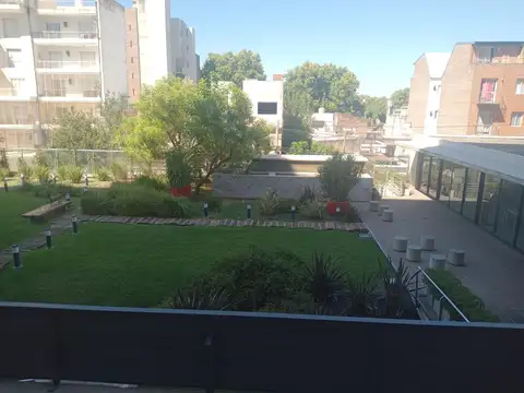 Departamento en Alquiler en Echesortu, $ 650.000