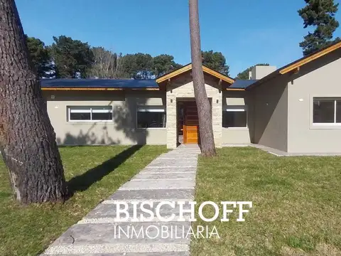 Venta Casa a estrenar en Pinamar – Barrio Los Álamos