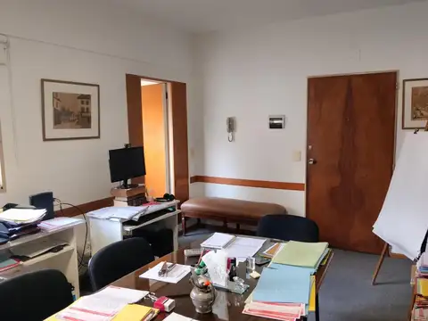 Oficina en Alquiler 50 años