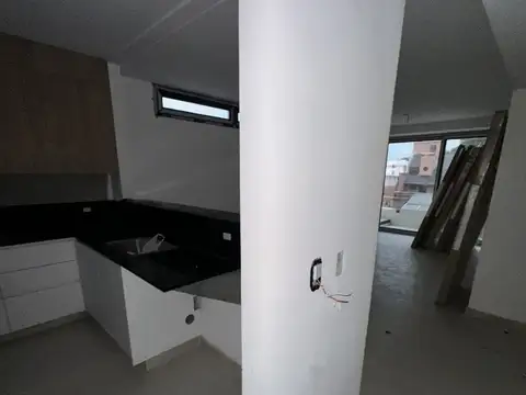 AVENIDA GENERAL  PAZ 12400, Piso 1