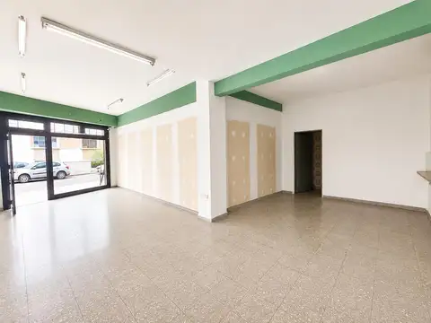 ALQUILER LOCAL COMERCIAL CON VIDRIERA