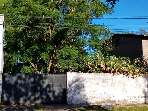 Casa 6 ambientes con 1 baño