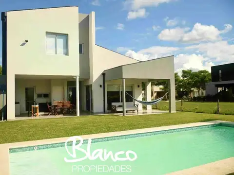Casa  en Venta en Puertos, Escobar, G.B.A. Zona Norte