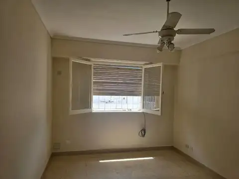 Departamento en Venta en Villa Luro, USD 109.000